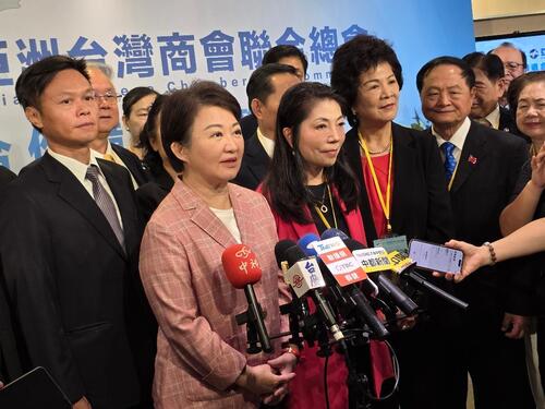 1140922台商返鄉首選台中！中市府、亞總結盟首創「三合一綠色通道」盧市長：投資、置產、定居一站式搞定