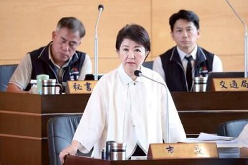 1141001議員批中央公布公車事故傷亡人數有落差 盧秀燕籲政府執政務必公平公開