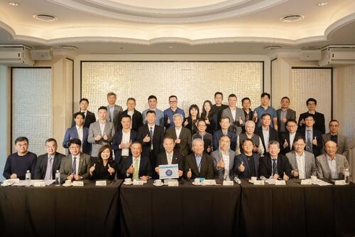 1141216台中房市推案年減近3成 2026年定心丸關鍵仍在政策