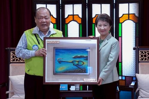 1141218澎湖縣長陳光復率69人大團訪台中市府 盧市長分享數位與智慧治理經驗