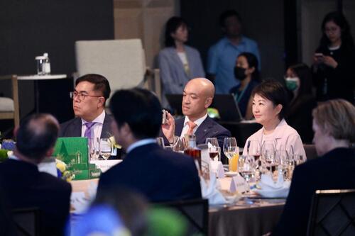 1150527歐盟駐台代表谷力哲讚台中美麗 盧市長出席歐洲日晚宴熱邀「See you in Taichung」