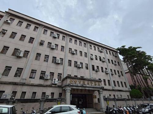 1150621市議員陳俞融：三年毒駕案件飆升572倍！盧市府把關鬆散 籲加強跨局處整合護道安 中市警：強力查緝毒駕 今年前5月已取締715件產品圖