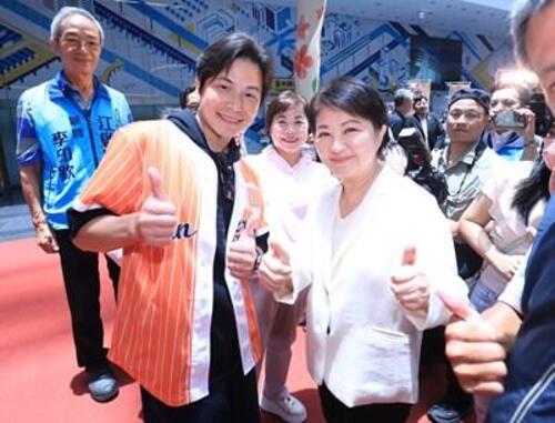 1150630全台最狂美食戰！2026台中鍋烤節震撼點火 跟著《飢餓遊戲》、廚神級評審解鎖台中美味地圖