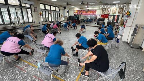 1150706中市府推動關懷據點實施「無紙化」作業 李天生議員：長者們無所適從怨聲四起 中市社會局：據點資訊化報到配合中央規定 持續輔導訓練、減輕行政負擔