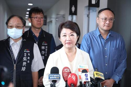 1150730中選會游主委將來訪 盧秀燕罕見表態：倒閣成功併大選  這樣較妥當！產品圖