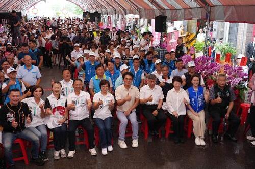 1150809柯文哲自嘲台灣當朝欽差要犯 盧秀燕：我們要更勇敢  跨黨派力挺陳清龍：藍白同心共創未來