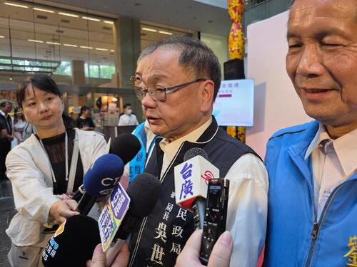 1150819ㄧ四六三對新人搶報創熱潮！台中聯合婚禮66對天選新人出爐 10/20高空證婚浪漫飛沖繩產品圖