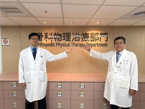 1150827二度中風仍不放棄 67歲父親拚復健盼親手牽女兒走上紅毯