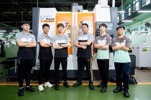 1150909從「機械小白」到世界國手！中彰投分署培訓15位國手將赴上海迎戰國際技能競賽