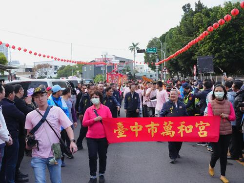 1150124「時尚媽祖」降臨台中！ 山邊媽祖百年首訪 傍晚攜手旱溪、大庄媽逛夜市 楊瓊瓔：感動突被山邊媽召喚 江啟臣：盼為台中帶來好運與福氣