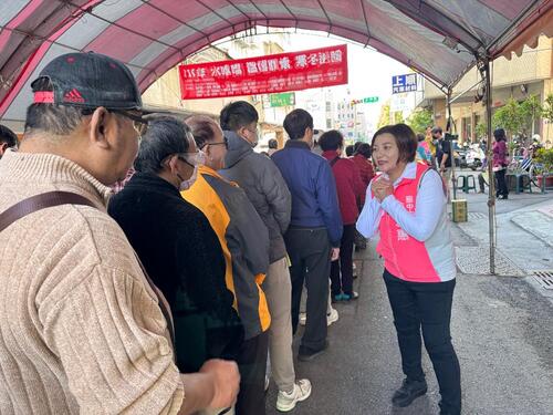 1150128溫馨關懷、寒冬送暖 水噹噹關懷協會攜手市議員陳雅惠送上物資與關懷