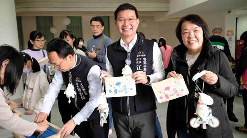 1150131大安區客家迎春活動 中市客委會「人馬大興 出入平安」春聯祝市民新春愉快