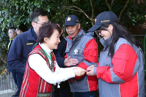 1150204天輪、梨山警力堅守偏鄉 盧市長致謝員警並祝新年「無案可辦」