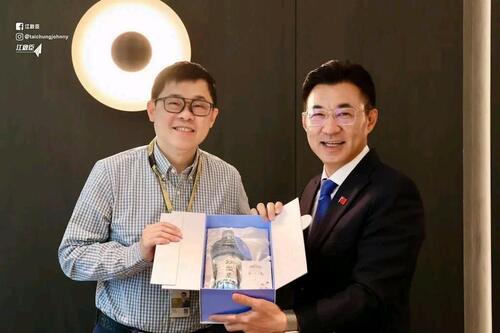 1150223臺中啟程飛向國際 星宇航空K董：臺中水噹噹極具發展潛力 立法院遷建選址 何欣純點名江啟臣表態