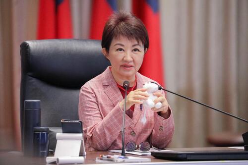 1150303中台灣燈會635萬人次創紀錄！盧市長：台中8大活動帶動百億產值 賞櫻、WBC直播接力登場產品圖