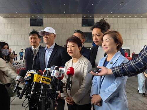 1150304熱血臺中 2026捐血嘉年華台中首航 盧秀燕市長、戴永輝董事長號召市民捐血傳愛 捐200萬 盼文教資源深耕台中