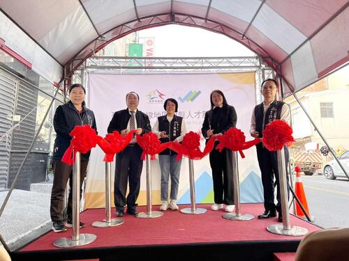 1150313完善銀髮就業服務網絡 中市府海線銀髮人才服務據點開幕