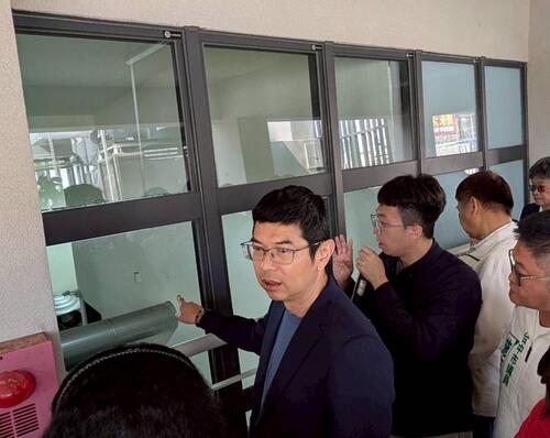 1150319因應中市免費營養午餐即將上路 周永鴻舉辦座談會 提五大訴求：補助到位、建立公式、挺在地食材、照顧教師、公私立一視同仁 教育局：經費到位、全面把關食安與食品供應