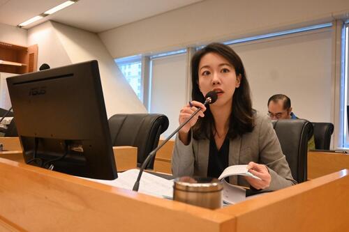 1150407 中市議員吳佩芸：樂田公園公廁進度緩慢 籲加速興建 建設局長：思考於假日設置簡易公廁或流動廁所的問題