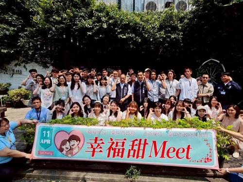 1150412純白戀曲浪漫登場！中市單身聯誼首場甜蜜開跑 49位男女「零距離」心動相遇、配對率破八成三