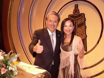 台廣棒！台廣榮獲98年廣播金鐘獎「地方特色節目獎」！產品圖